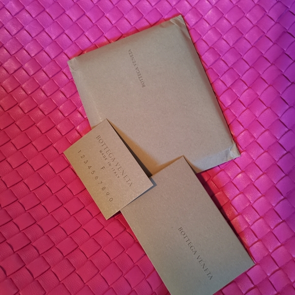 BV discountined bag, rare color - Picture 2 of 5